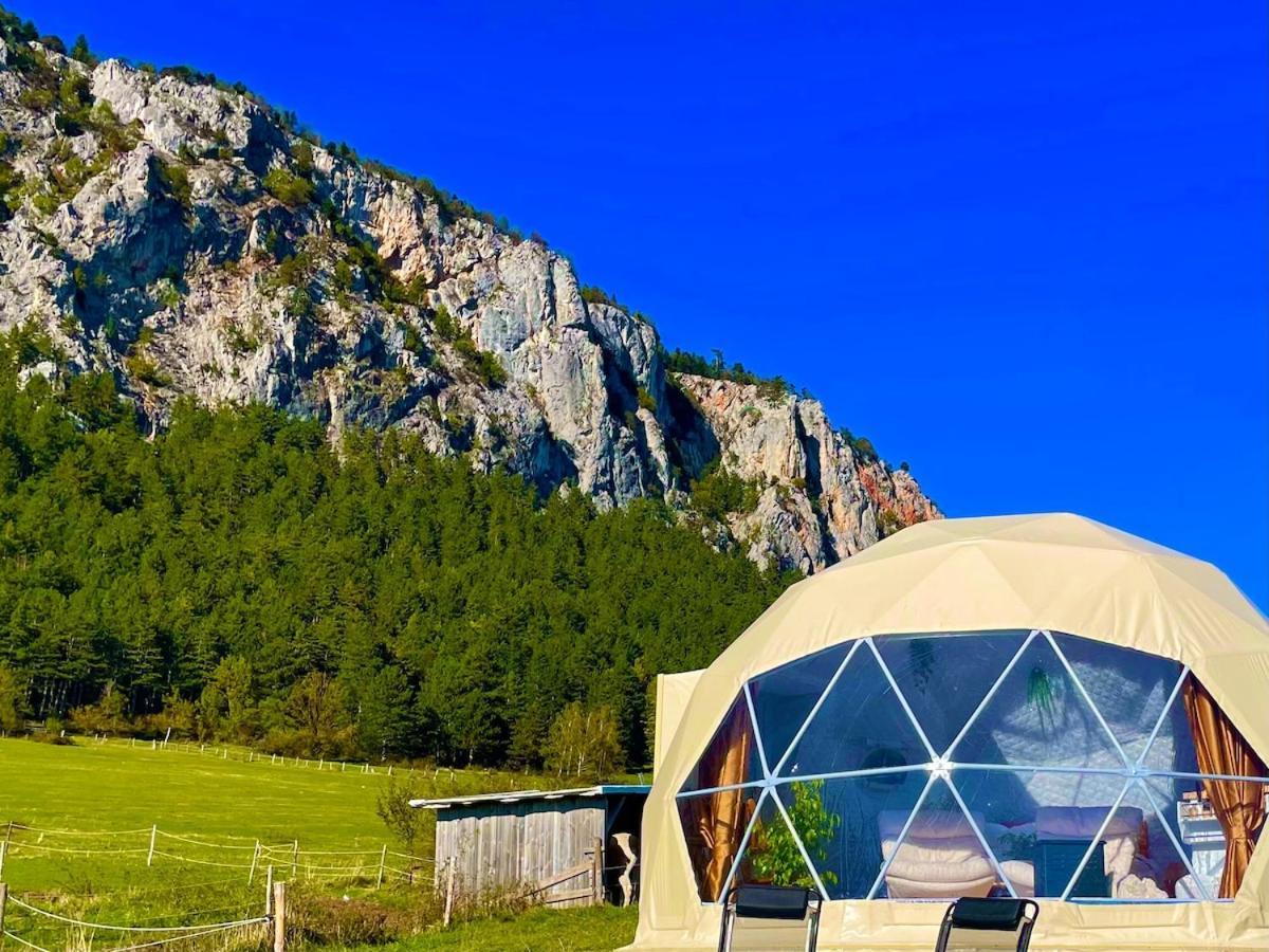 Glamping Hohe Wand - Zelt Mit Sternenfenster Und Whirlpool Hotel Maiersdorf Ngoại thất bức ảnh